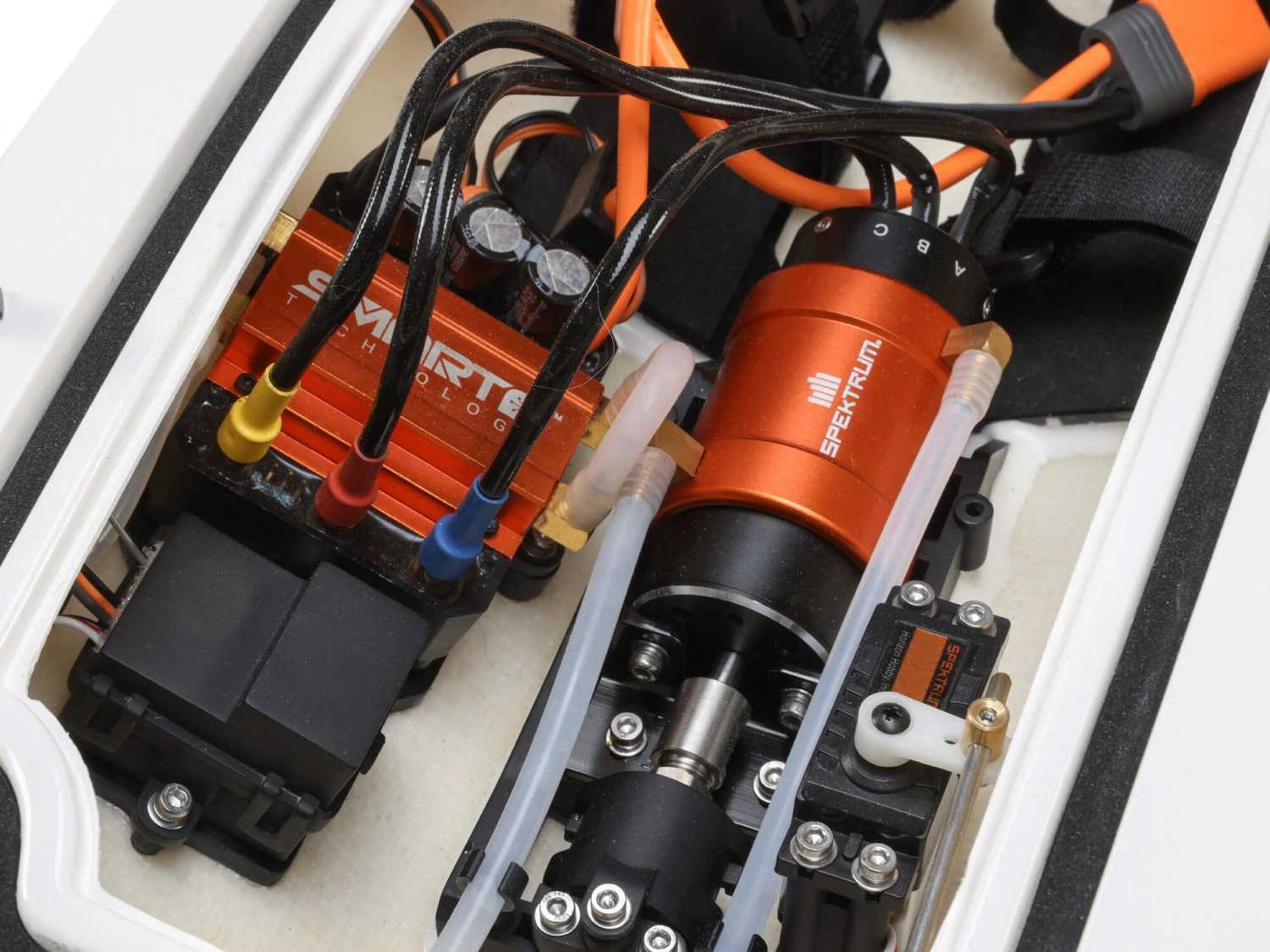 Proboat Impulse 32 Brushless Deep-V RTR With Smart -White/Red 15 Proboat Impulse 32 Brushless Deep-V RTR With Smart -White/Red - Image 15