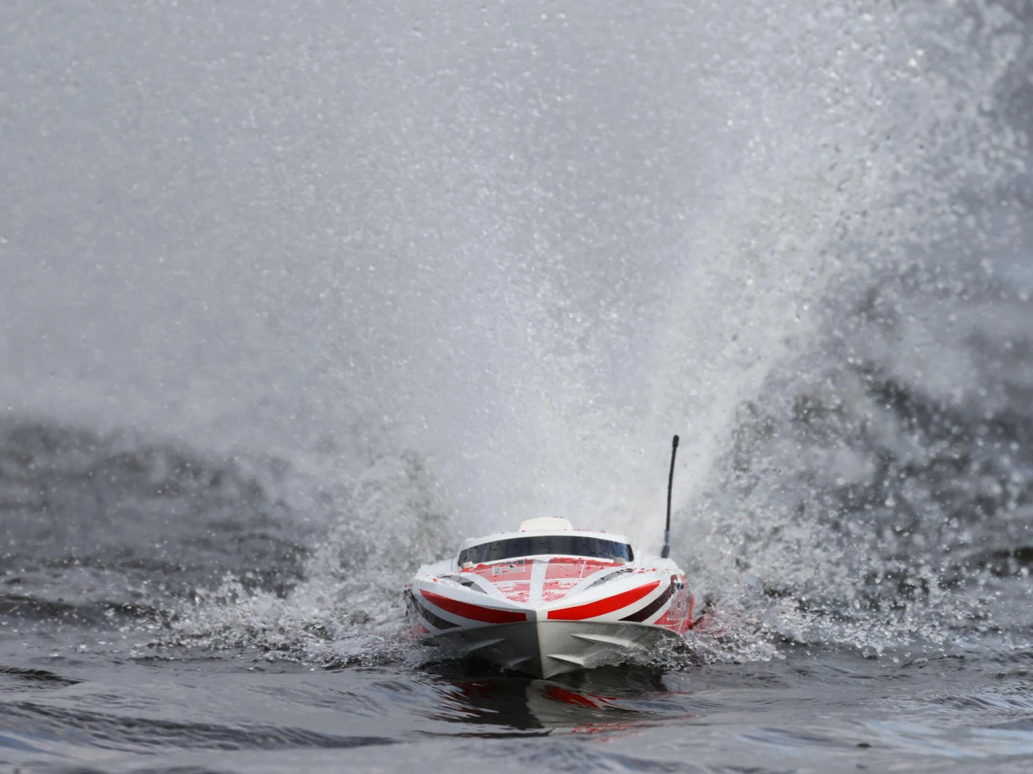 Proboat Impulse 32 Brushless Deep-V RTR With Smart -White/Red 16 Proboat Impulse 32 Brushless Deep-V RTR With Smart -White/Red - Image 16