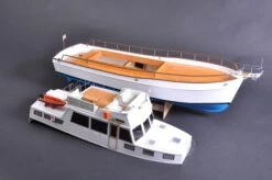 Premium Line - Kymodel Grand Banks 1:20 Scale Motor Yacht -Radio Controlled Model Shop dsc 0400