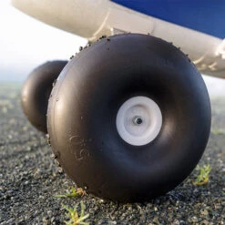 FMS KINGFISHER 1400MM ARTF W/FLOATS & SKIS & REFLEX W/O TX/RX/BATT 24 FMS KINGFISHER 1400MM ARTF W/FLOATS & SKIS & REFLEX W/O TX/RX/BATT -Radio Controlled Model Shop gallery5 copy 4