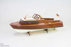 Aeronaut Queen Sports Boat Circa 1960s -Radio Controlled Model Shop queen1 1 1