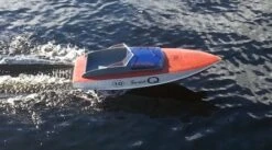 RBC Suzie-Q Vintage Model Boat Kit -Radio Controlled Model Shop suzieaction2