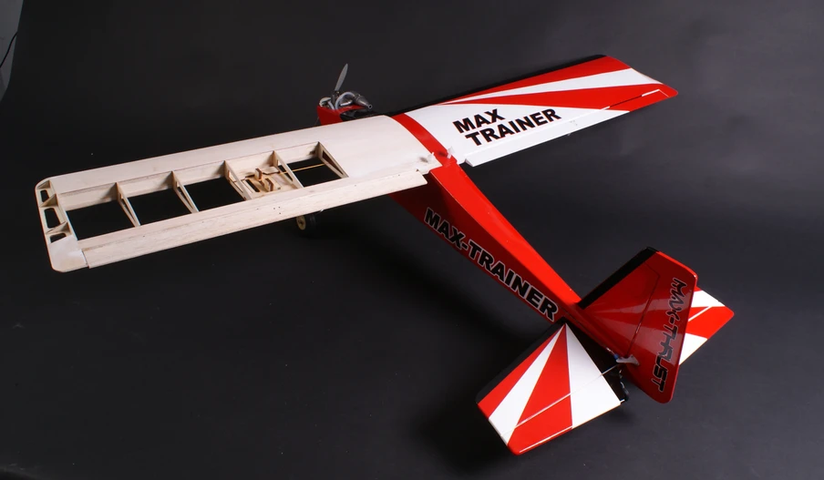 Max Thrust Pro-Built Balsa Trainer 25 Uncovered 1 Max Thrust Pro-Built Balsa Trainer 25 Uncovered
